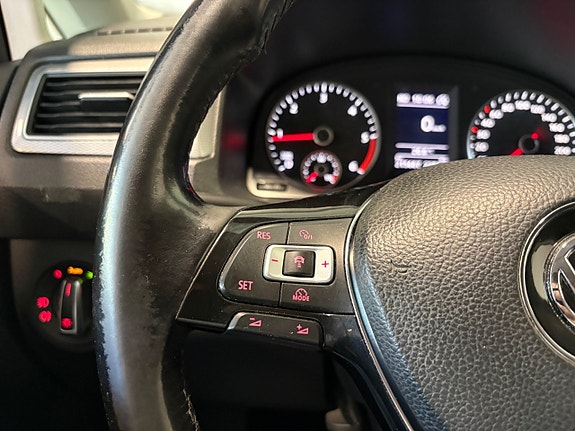 Volkswagen Caddy Maxi 13 of 22