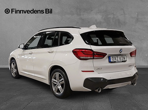 BMW X1 3 of 5