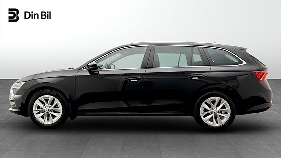 Skoda Octavia 2 of 5