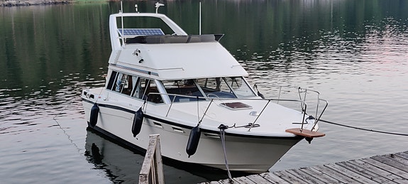 Bayliner 2850 (2858) Contessa Command Bridge, -86 2 of 5