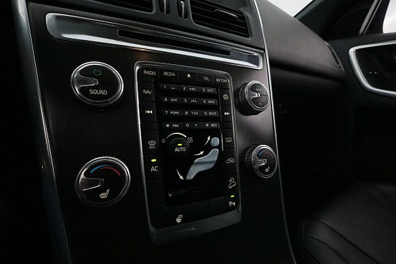 Volvo XC60 21 of 29