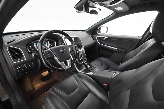 Volvo XC60 11 of 29