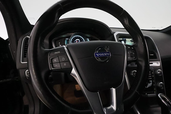 Volvo XC60 15 of 29