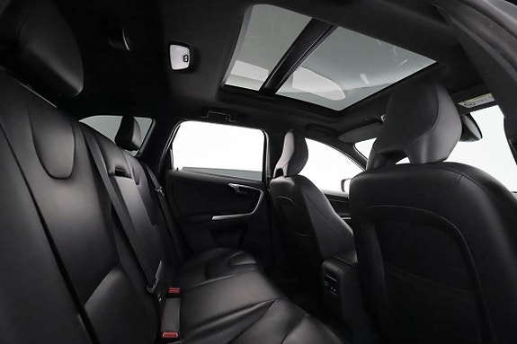 Volvo XC60 19 of 29