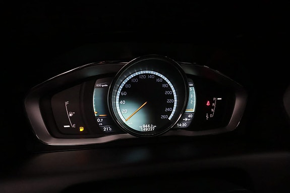 Volvo XC60 22 of 29