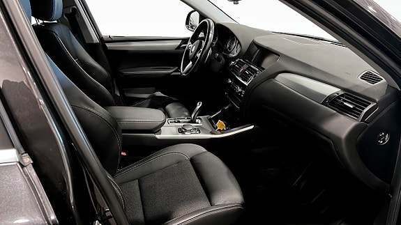 BMW X4 3 of 13
