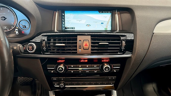 BMW X4 12 of 13