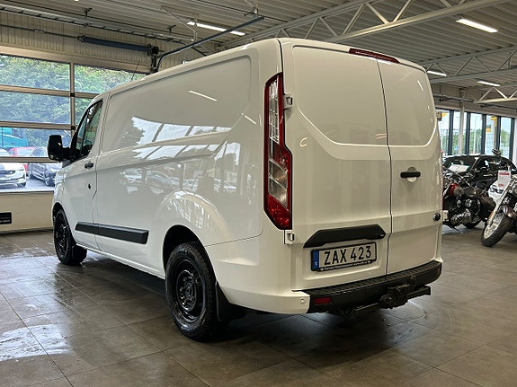 Ford Transit Custom 5 of 5