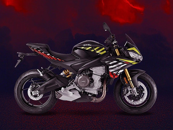 Aprilia Tuono 660 Factory 2 of 5