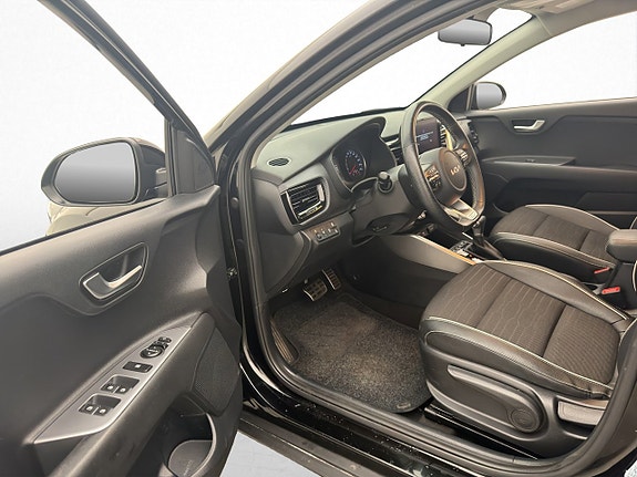 Kia Stonic 10 of 28