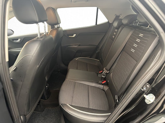 Kia Stonic 23 of 28