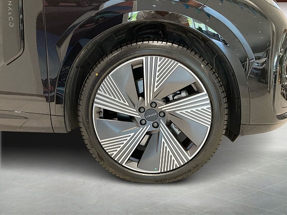 Lynk & Co 08 9 of 15