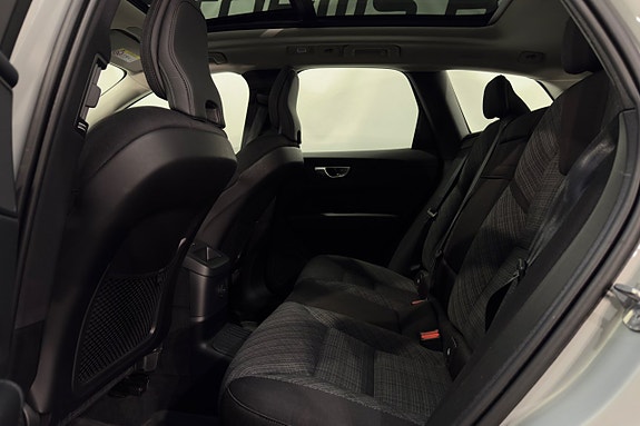 Volvo XC60 21 of 24