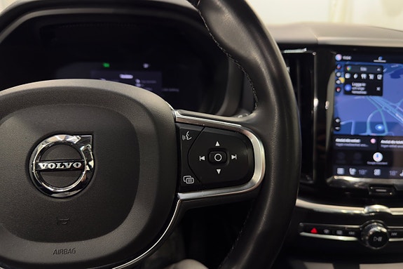 Volvo XC60 12 of 24