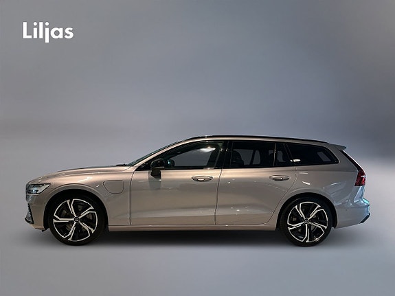 Volvo V60 3 of 17