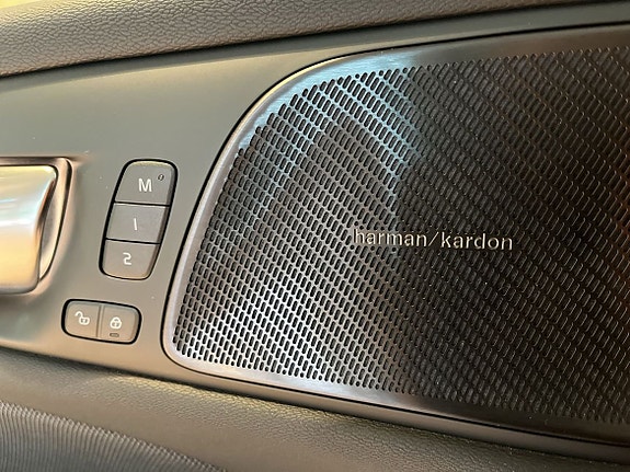 Volvo V60 12 of 17