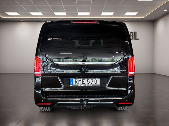 Mercedes-Benz V250 d 4 of 5