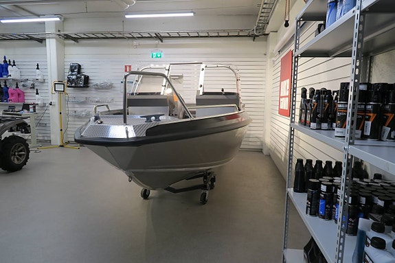 Buster LX med Yamaha F60 Höstkampanj Utförsäljning! 7 of 7