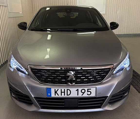 Peugeot 308 5 of 5