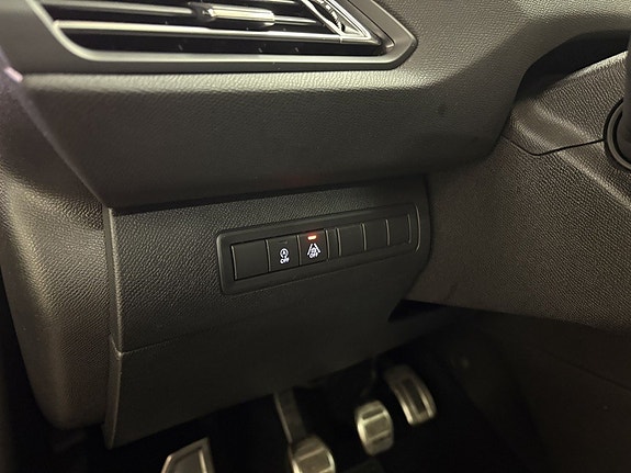 Peugeot 308 15 of 23