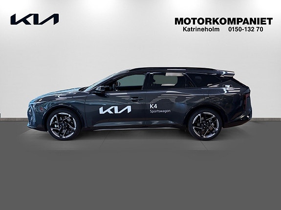 Kia K4 4 of 5