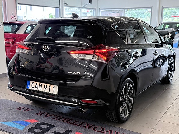 Toyota Auris 18 of 18