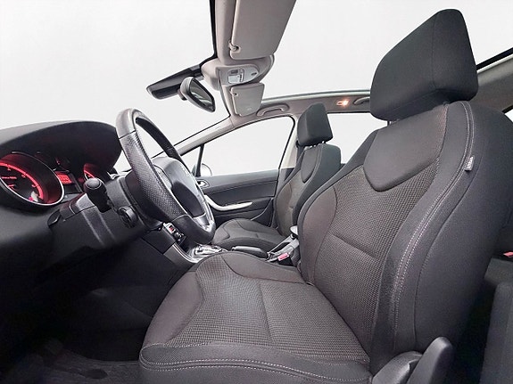 Peugeot 308 SW 10 of 22