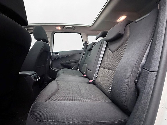 Peugeot 308 SW 13 of 22