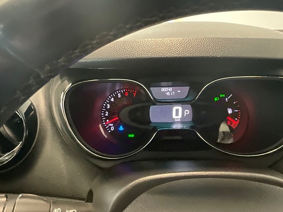 Renault Captur 12 of 23