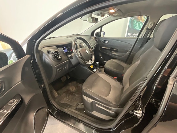 Renault Captur 9 of 23