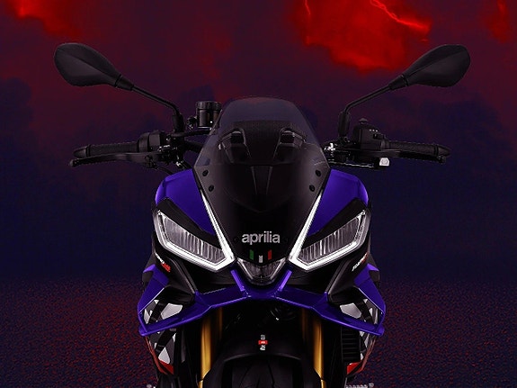 Aprilia Tuono V4 Factory 4 of 5