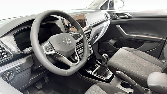 Volkswagen T-Cross 7 of 12
