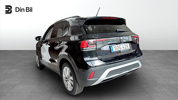 Volkswagen T-Cross 3 of 5