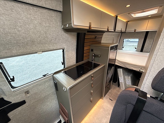 Hymer Grand Canyon S Xperience 6 of 16
