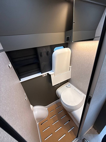 Hymer Grand Canyon S Xperience 8 of 16
