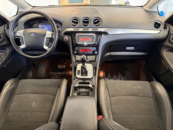Ford S-MAX 12 of 15