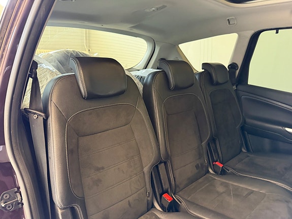 Ford S-MAX 10 of 15