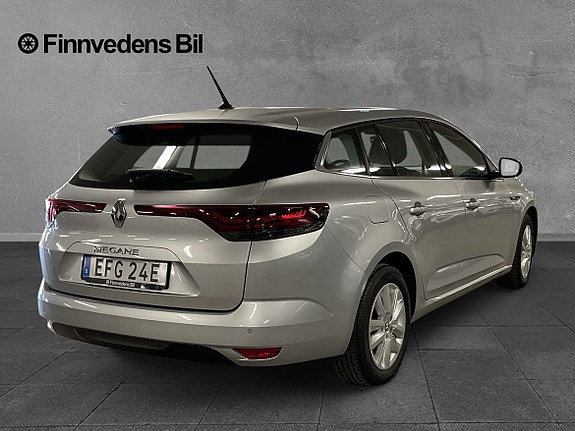 Renault Megane IV 4 of 5