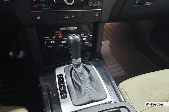 Mercedes-Benz E250 18 of 18