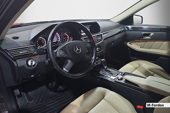 Mercedes-Benz E250 11 of 18