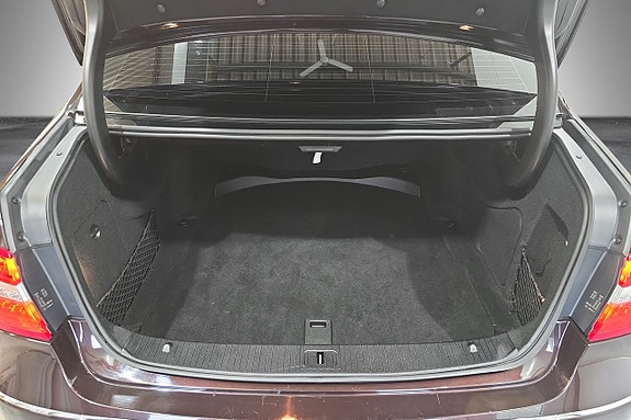 Mercedes-Benz E250 6 of 18