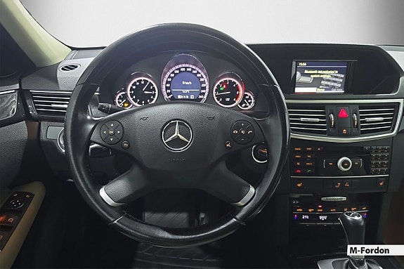 Mercedes-Benz E250 12 of 18
