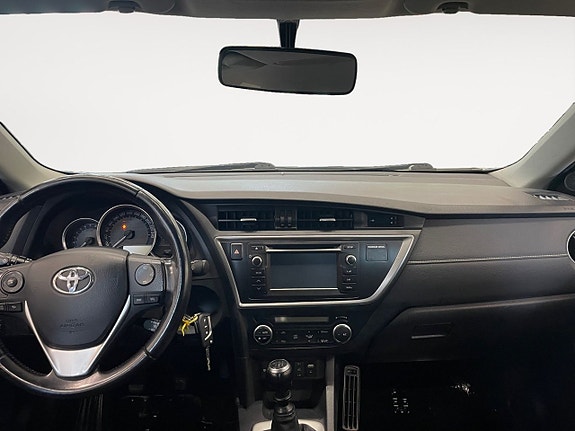 Toyota Auris 10 of 20
