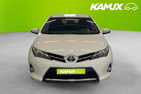 Toyota Auris 6 of 20