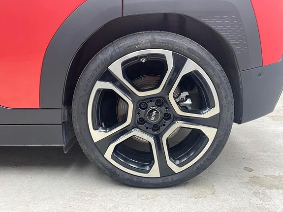 MINI Aceman SE 12 of 15