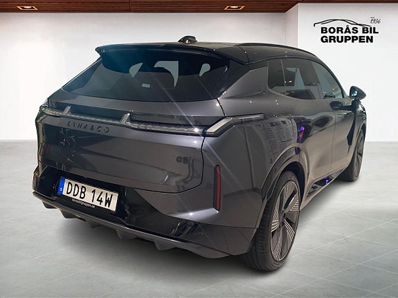 Lynk & Co 08 2 of 5