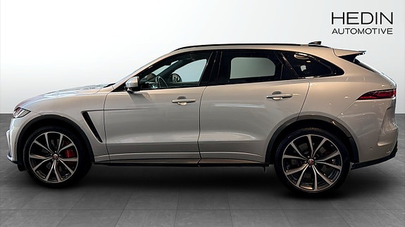 Jaguar F-PACE 6 of 16