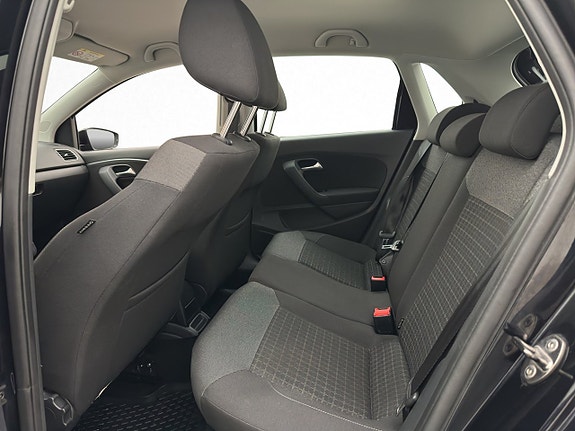 Volkswagen Polo 19 of 24