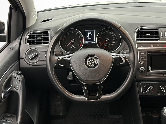 Volkswagen Polo 11 of 24