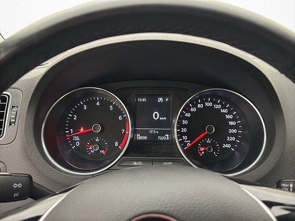 Volkswagen Polo 13 of 24